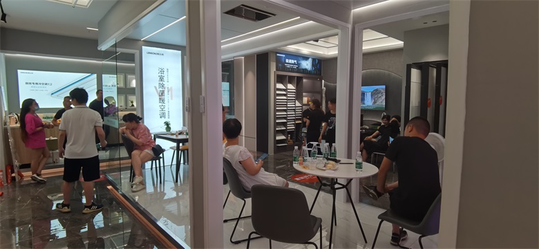 聯(lián)小邦重裝開業(yè)活動.jpg
